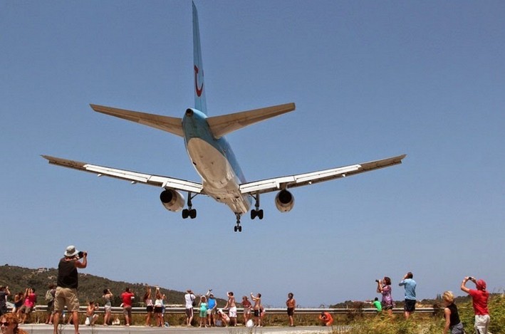 Skiathos Airport - The “Saint Martin” of Greece