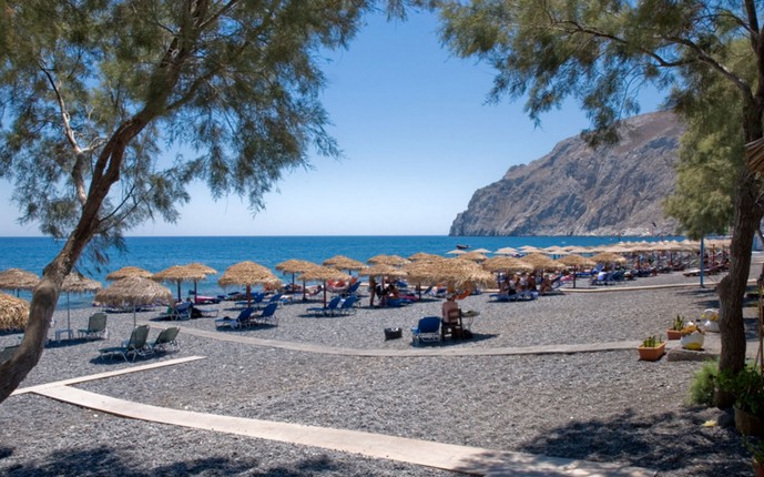 Kamari beach in Santorini