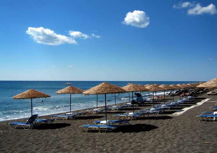 Perissa beach in Santorini