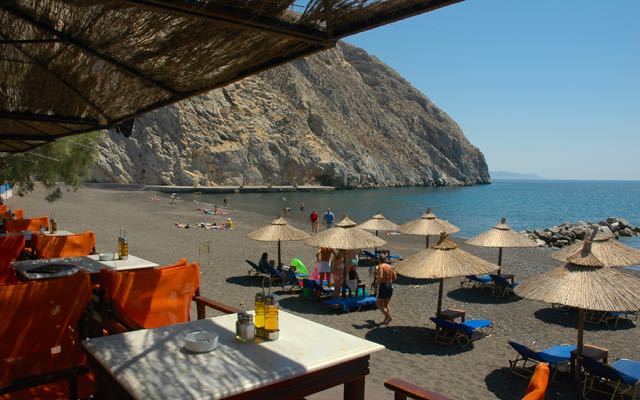 Top 10 Beaches in Santorini