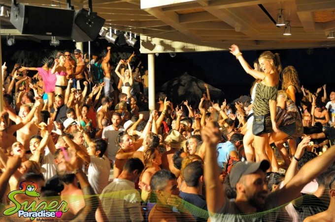 Best Greek Island for partys: Mykonos
